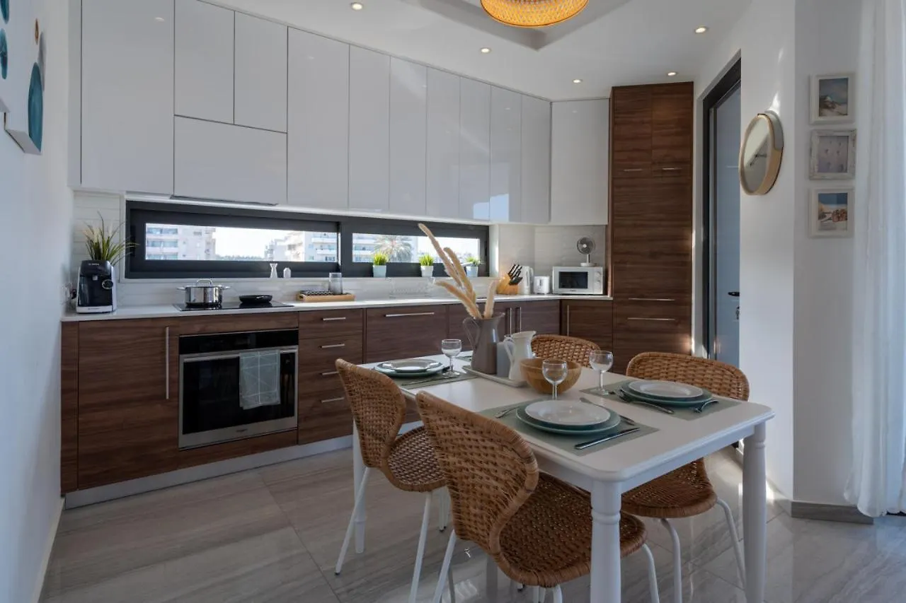 Marble 2-Bedroom Apartment In Larnaca