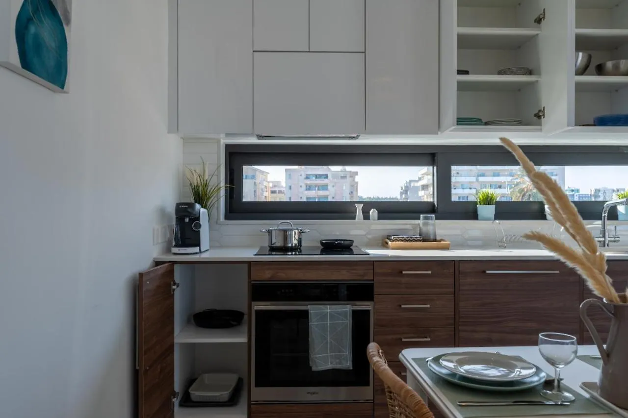 Marble 2-Bedroom Apartment In Larnaca